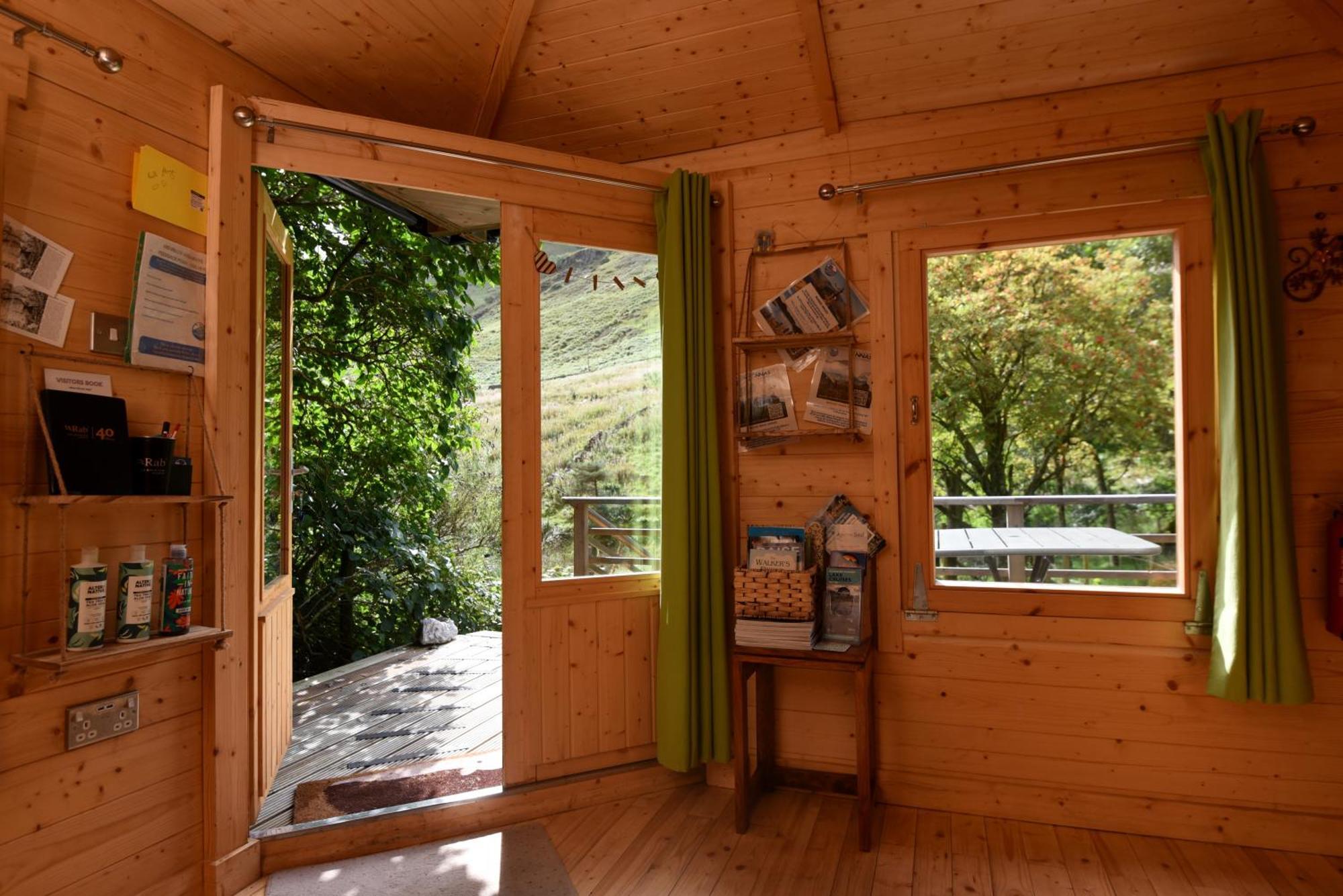 Hotel Helvellyn - The Hut - Twin Or Double Glenridding Esterno foto