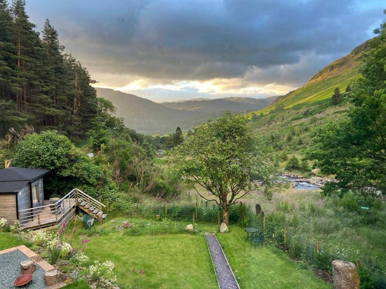 Hotel Helvellyn - The Hut - Twin Or Double Glenridding Esterno foto